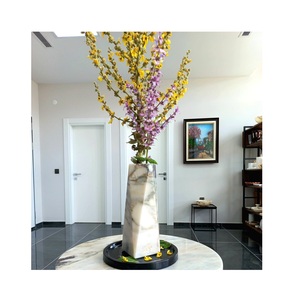 Florero de mármol único, elegante jarrón de piedra hecho a mano para balcón, patio, jardín, estante de entrada y estilo interior moderno - Product Image 2