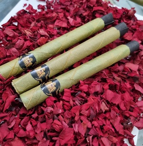 Rollos de hoja de palma Etiqueta blanca Gestión de marca Rollos de hoja de palma a granel Todos los tamaños King Queen Puntas de madera y vidrio Suministro de fábrica a granel - Product Image 6