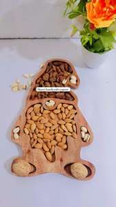 Plateau de service multifonctionnel en bambou en forme d'ours mignon fait à la main et écologique & Assiette en bois pour le petit-déjeuner des enfants, la collation, la vaisselle, 1 pièce - Product Image 4