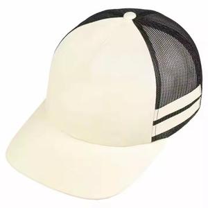 Sombrero de camionero de 5 paneles, ala plana, malla frontal de espuma, logotipo personalizado, ropa de calle de moda, sombrero de camionero de moda para hombres y mujeres - Product Image 2