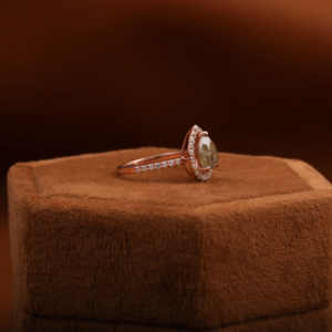 Pera Cut Lab Grown Diamond Rose Cut Pera Ring Pave Set Half Eternity 14KT Rose Gold Halo Compromiso Nuevo anillo clásico de moda - Product Image 4