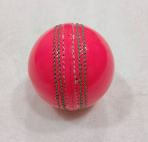 100% cuero de vaca de alta calidad al por mayor de cuero personalizado pelota de Cricket Color Rosa entrenamiento deportivo uso pelotas duras - Product Image 2