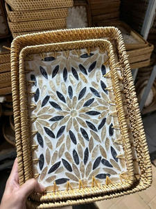 Plateau de service en bambou fait main, écologique, en rotin tressé avec motif incrusté de nacre - Product Image 6