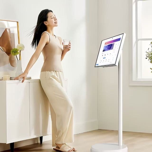 24/27inch White LED Wireless Android Smart TV 8 + 128GB 7800mAh 1080p Full HD Touch Display Built-in Speaker Portable