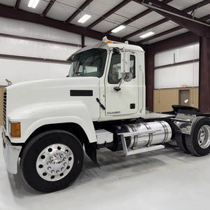 รถบรรทุกดีเซลขนาดใหญ่แบบหัวลาก 6x4 พร้อมห้องโดยสารสำหรับขนส่งระยะไกลและการขนส่งทางหลวง - Product Image 1