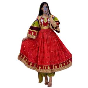 Robe afghane Kuchi faite à la main en gros, taille naturelle, teinte unie, longueur ras du sol, coupe trapèze, style vintage modeste, avec ceinture et broderies - Product Image 1