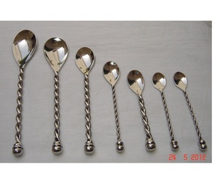 Hot Selling Stainless Steel Cutlery set with Beautiful finished Cutlery Set For Gifts use & <b>Table</b> <b>Top</b> in Whole sale rate - Product Image 3