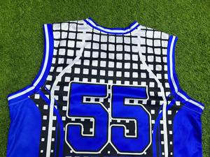 Personalizado Reversible Sublimación Diseño Equipo Baloncesto Uniforme Jersey Set para Adultos al por mayor Diseño en blanco con Logo Uniforme - Product Image 4