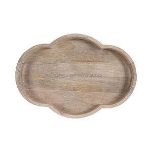 Bandeja de madera de diseño elegante en color beige suave con forma de nube encantadora y acabado suave perfecto para servir con estilo - Product Image 1