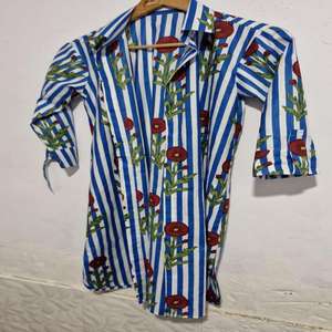 Camisa Larga de Algodón Estampada a Mano con Cuello en V y Estampado Floral para Mujer, Talla Única, Casual, Transpirable, para Verano y Otoño - Product Image 2