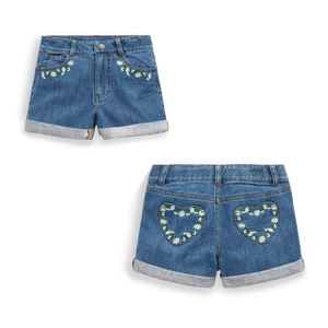 Short en jean brodé pour femmes en couleur unie prix de gros dernière collection de photos brodées en jean - Product Image 1
