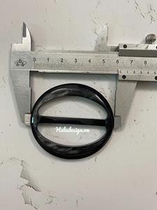 Anneau pour écharpe en corne de buffle avec polissage lisse, ajoutant une élégance douce et une tenue sécurisée à toute écharpe, de haute qualité - Product Image 3