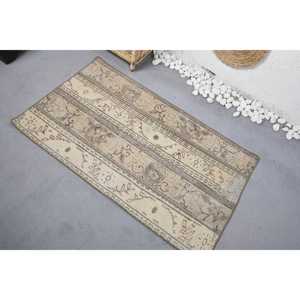 Alfombra Turca Vintage Pequeña de 2.5x4.1 pies, Alfombra de Lana Beige - Product Image 4