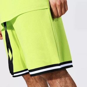 T-shirt homme entièrement personnalisé avec short assorti, vêtements, vente en gros, ensemble double - Product Image 4