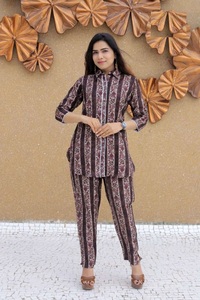 Nuevo conjunto de cordón para padres con pantalón con estampado de muselina para uso regular y de oficina del proveedor indio - Product Image 2