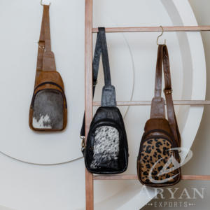 Nueva colección, bandolera de cuero de vaca con pelo genuino, bolsos cruzados de pecho con doble cremallera para viajes occidentales al aire libre para Unisex - Product Image 1