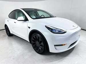 Clean 2023 T e s l a Mo-del Y Perfo-rmance Awd-Compre 2023 T e s l a Model Y Performance Awd Product - Product Image 5