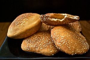 20x3 uds o paquete personalizado donut de sésamo congelado conveniente donut de sésamo blanco congelado frito para microondas rehorneado - Product Image 6