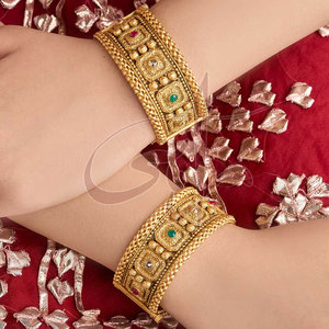 Perlas de Agua Dulce de Primera Calidad Chapadas en Oro, Modernas y Hechas a Medida para Mujer, Piedra Natural - Diseño Único, Opción de Regalo, Pakistán - Product Image 4