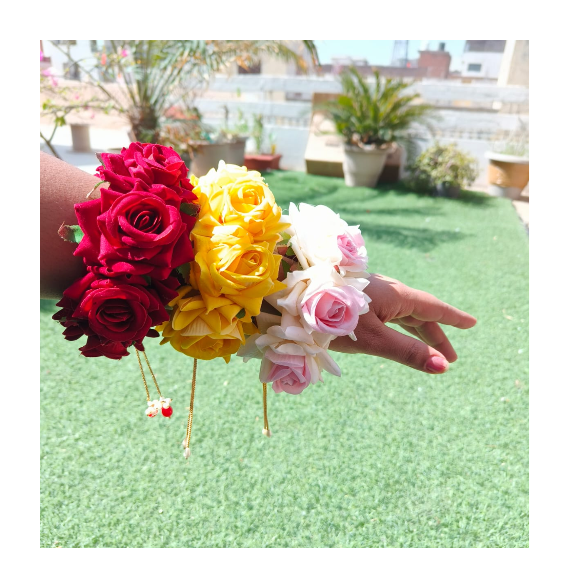 haldi floral hand gajra