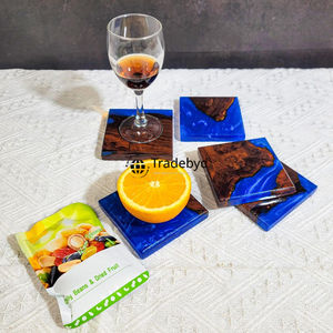 Ensemble de dessous-de-verre en résine carrée de luxe faits à la main, décoratifs, résistants à la chaleur, couleurs personnalisables, dessous-de-verre pour boissons Tradebyd - Product Image 3