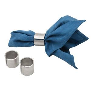 Anneaux de serviette décoratifs en acier inoxydable avec finition miroir, parfaits pour les arrangements de table de fête et les expériences culinaires raffinées - Product Image 1