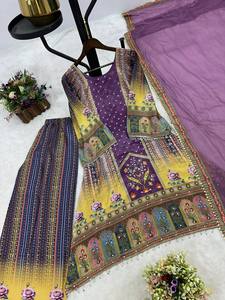 Hermosa impresión digital de seda pura Chinon con trabajo manual de espejo real. Y Top con borde de encaje colgante con conjunto Palazzo y Dupatta - Product Image 3