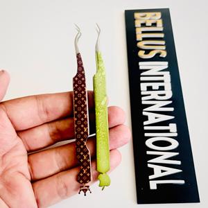 Pinzas de extensión de pestañas impresas en papel hechas a mano, pinzas de aislamiento sostenibles de alta calidad con logotipo privado - Product Image 1