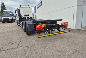 Camion tracteur logistique MAN TGX 26.520 Trakker 410 6X2-4 LL Diesel Euro 5, transmission automatique, conduite à gauche, 351-450 ch, 31-40T - Product Image 4