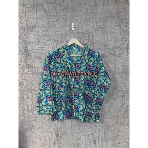 Completo pigiama estivo con stampa floreale in cotone 3 pezzi da donna - Product Image 4