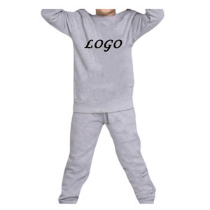 Sudadera y pantalón de chándal para niños con un diseño estampado hombros caídos y acanalado en el cuello, puños y dobladillo - Product Image 1