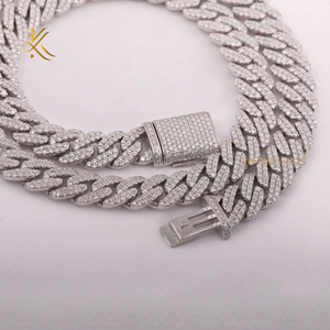 Cadena de Cuello Hip Hop de Alto Brillo con Piedras de Efecto Diamante Moissanite Brillantes para un Diseño de Joyería Vibrante y Moderno - Product Image 4