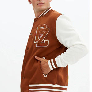 Varsity Jacket Hombres Lana Letterman Cuero real Negro con bordado de color rojo Logotipos Parches y etiquetas Chaqueta para hombres - Product Image 2