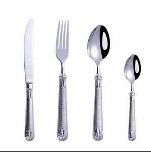 Cuchara de servir hecha a mano de latón puro, estilo vintage, cucharas de latón para decoración del hogar, juego de cucharas de latón tradicionales indias para cenar - Product Image 6
