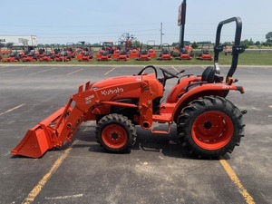 Tracteur utilitaire compact Kubota L3301 d'origine - Tracteur agricole 4x4 de 33 CV à vendre - Product Image 4