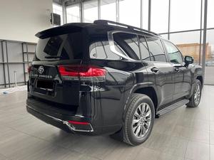 Strong 2025 para 300 (B7+) SUV con Volante a la Izquierda, R17, con Alta Protección Balística y Contra Explosiones - Product Image 4