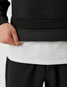 Ensemble de survêtement décontracté à la mode pour hommes et femmes parfait pour les voyages et l'entraînement - Product Image 5