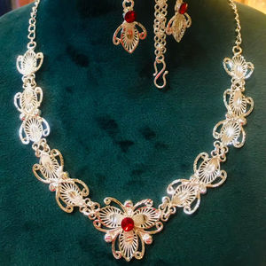 El conjunto de moda vintage chapado en oro de 18 quilates incluye peine collar pendientes accesorios a base de cobre inspirado en diamantes EE. UU. Francia - Product Image 1