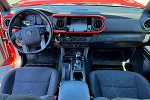 โตโยต้า ทาโคมา TRD สปอร์ต ดับเบิ้ลแค็บ 4x4 V6 พาวเวอร์ ปี 2018 สภาพดี - Product Image 3