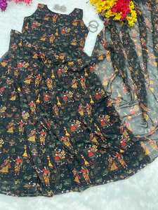 ชุดส่าหรีพิมพ์ลายที่นิยมในปริมาณมากโดย fabzone ขายส่ง - Product Image 5