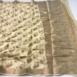 Saree de seda suave de muselina pura con diseño envolvente, combinación de oro y plata con blusa rico y completamente brocado - Product Image 3