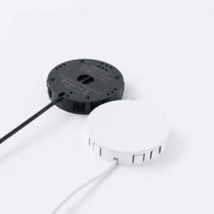Cargador inalámbrico de carga rápida certificado Qi de 15W hecho en Vietnam básico en negro/blanco con tiras de potencia de salida máxima de 5-15W - Product Image 1