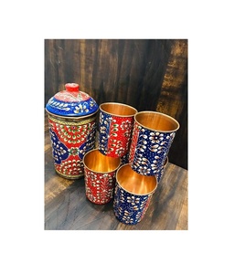 Jarra de agua de cobre puro de 1200ml, jarra de agua de diseño martillado de United World en el mejor color impreso con venta - Product Image 1