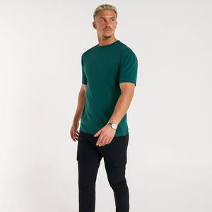 T-shirt avec logo personnalisé T-shirt brillant de qualité supérieure pour hommes Tissu haut de gamme en coton mercerisé solide à séchage rapide T personnalisé pour hommes - Product Image 2