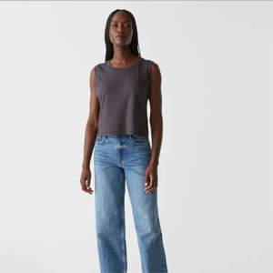 Haut court en coton décontracté pour femme-Tissu doux et respirant, idéal pour un usage quotidien et des tenues décontractées - Product Image 1