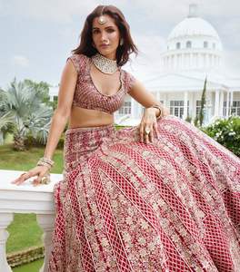 Lehenga Choli confeccionado Estilo Vintage de Bollywood indio para bodas y fiestas de poliéster - Product Image 4