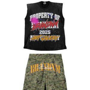 Ensemble deux pièces tricoté en coton délavé pour homme – T-shirt sans manches et short de survêtement à bords bruts pour l'été – Motif 3D formel - Product Image 1