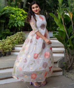 สวยมากและดีไซเนอร์ปาร์ตี้สวมเสื้อเย็บปักถักร้อยสุภาพสตรีอินเดียผู้หญิงเย็บสําเร็จรูปราคาต่ําขายส่งซูราษี - Product Image 3