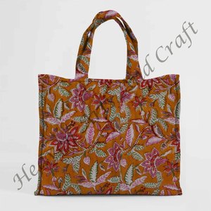 Sac carré en coton matelassé fait main pour femmes sac à main matelassé imprimé style indien sac fourre-tout matelassé fait main pour boutique - Product Image 6