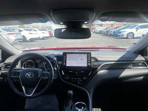 Toyota Camry Híbrido XLE 2023, Sedán con Tracción Delantera, Turbo, Automático, Asientos de Cuero, Techo Corredizo, Faros LED y Luces Diurnas, Pantalla Táctil - Product Image 6